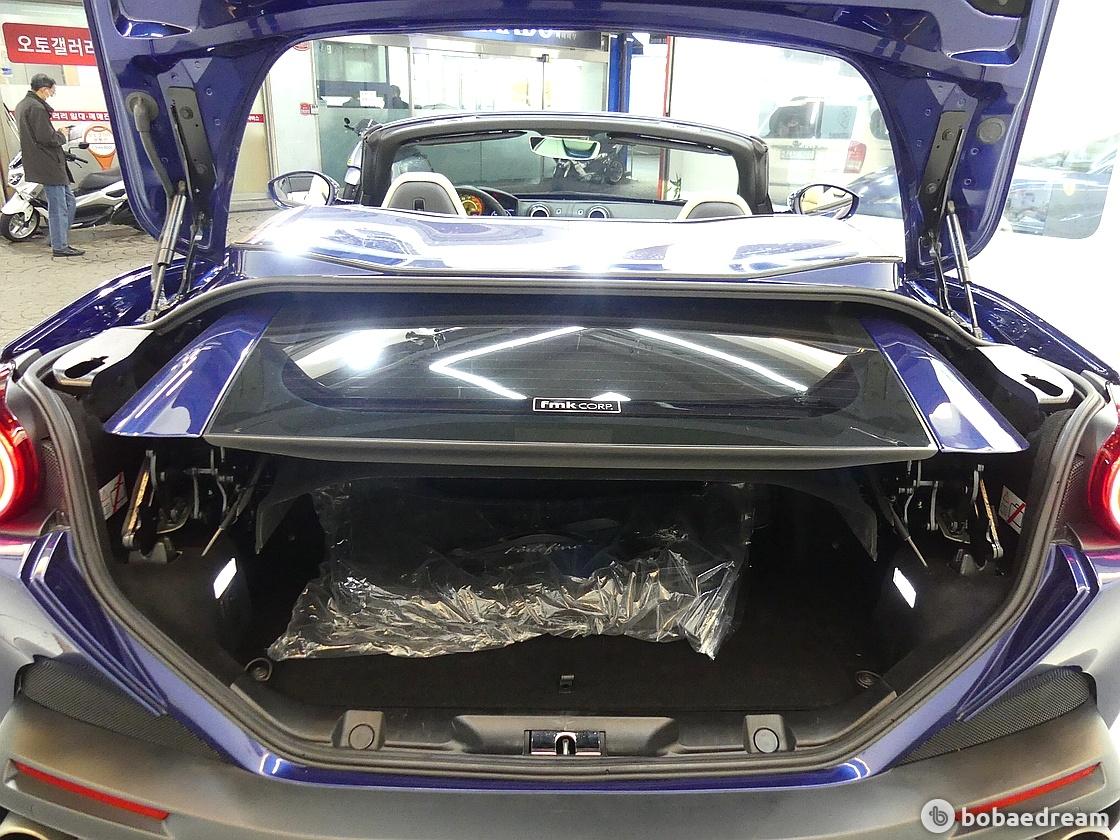 페라리 포르토피노 3.9 V8