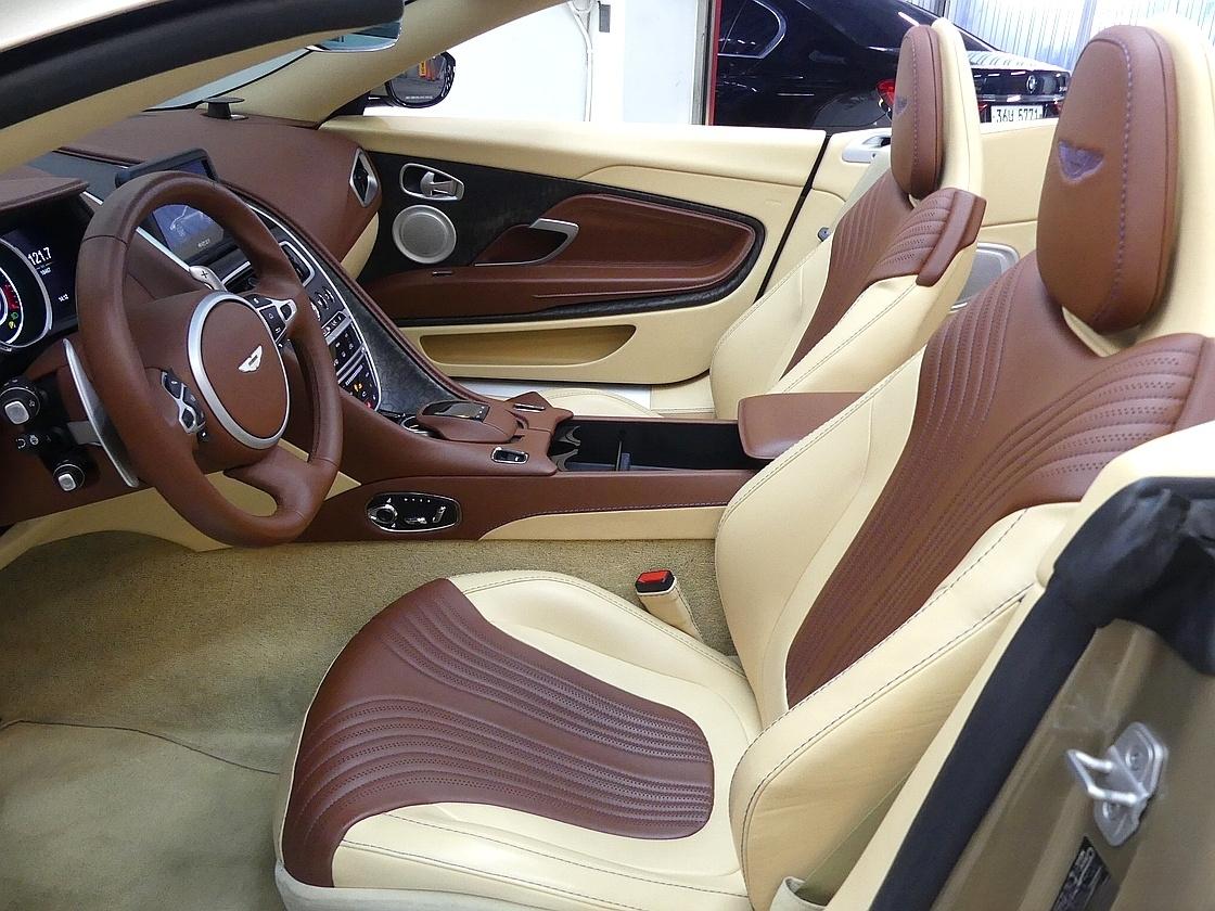 애스턴마틴 DB11 4.0 V8 볼란테