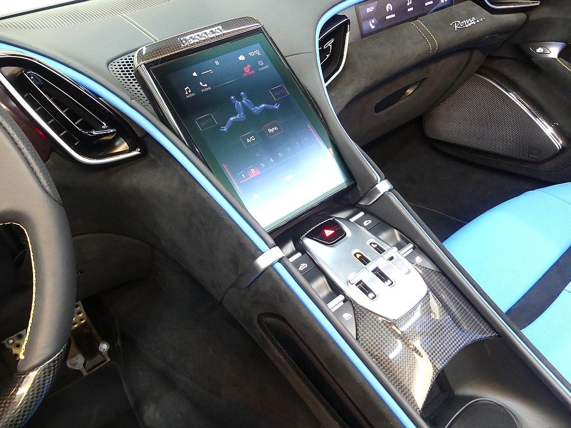 페라리 로마 스파이더 3.9 V8