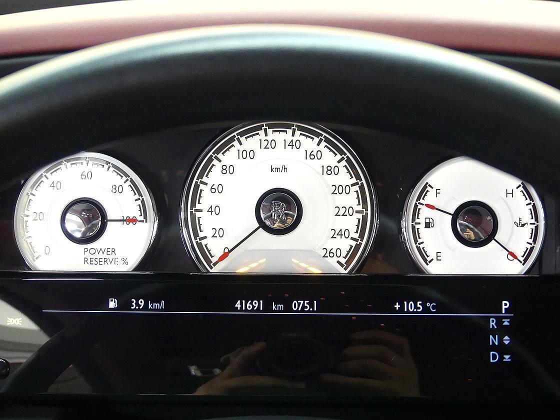 롤스로이스 레이스 6.6 V12