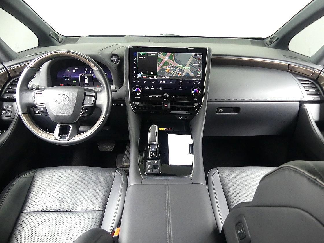 토요타 알파드 2.5 HEV AWD