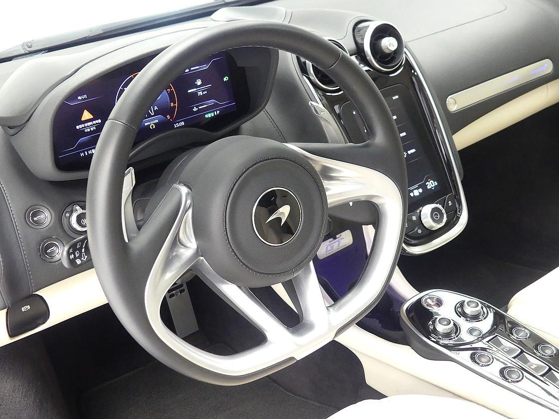 맥라렌 GT 4.0 V8
