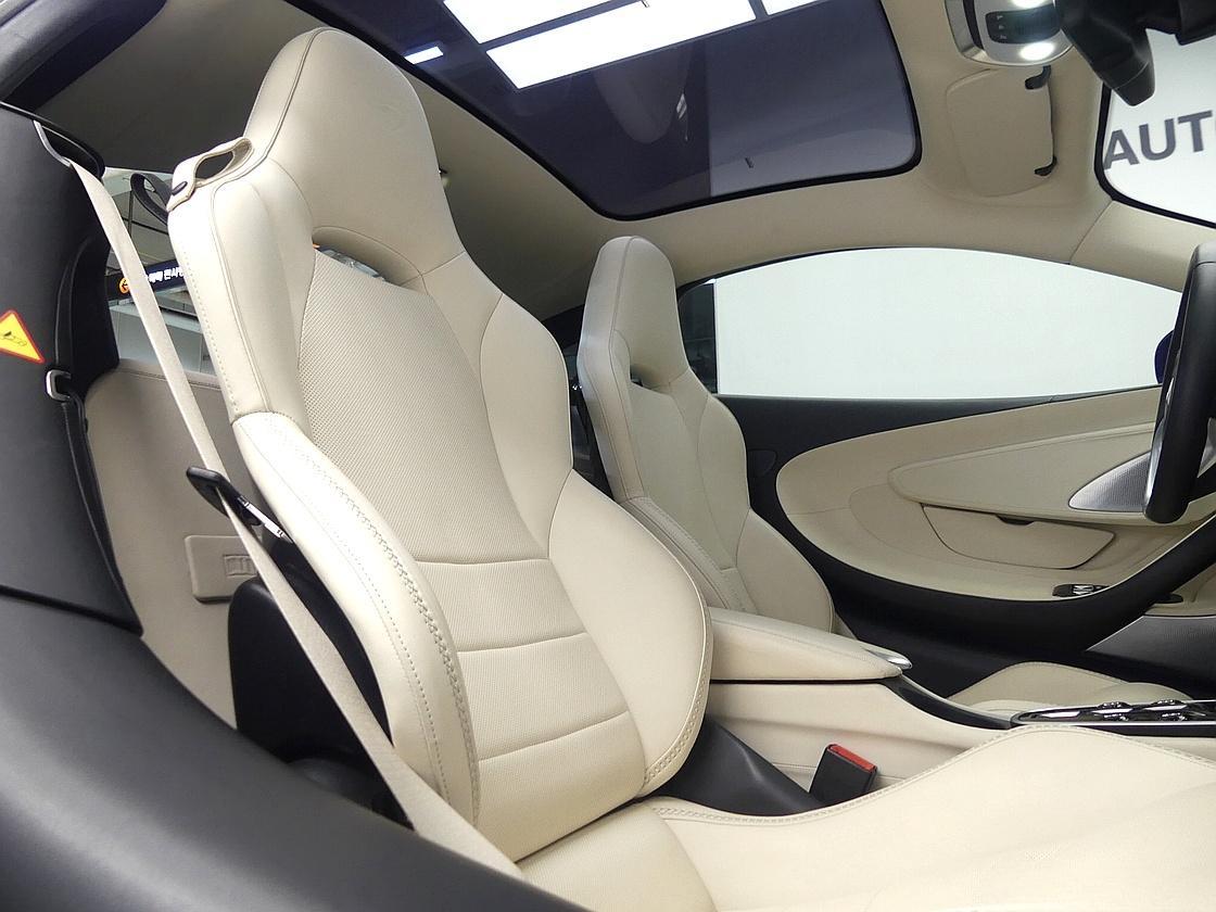 맥라렌 GT 4.0 V8