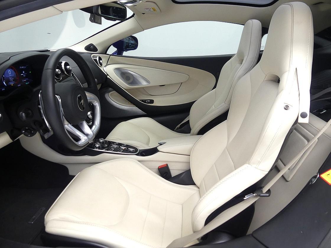 맥라렌 GT 4.0 V8