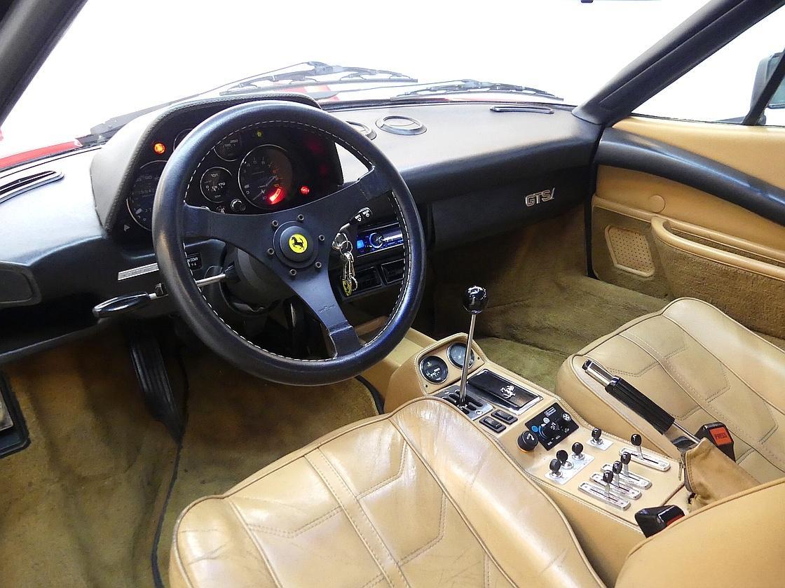 페라리 308 GTSi