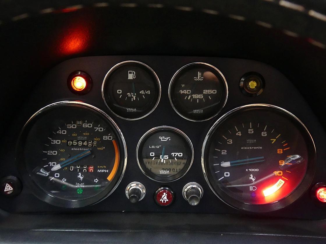 페라리 308 GTSi