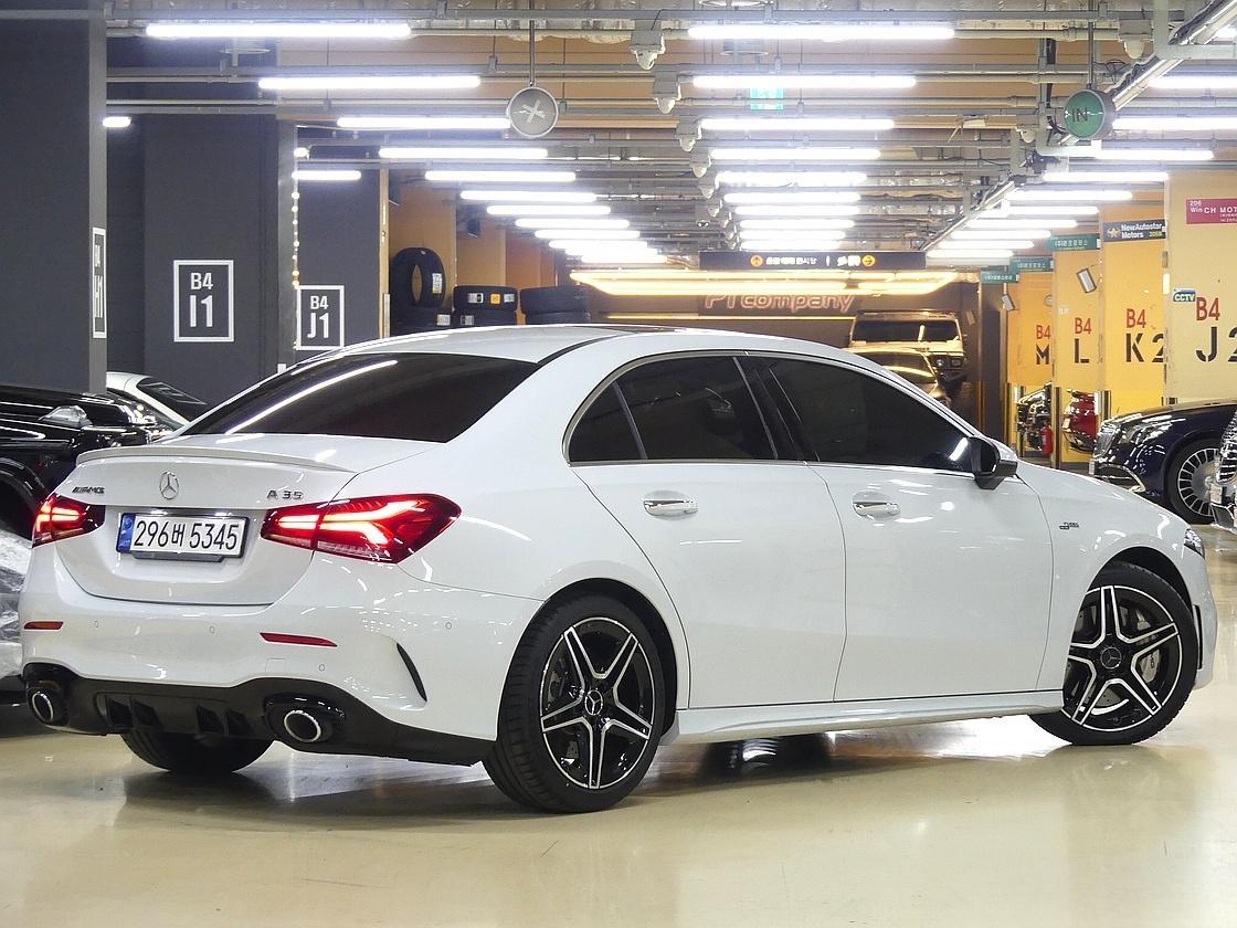 벤츠 A35 AMG 4매틱 세단