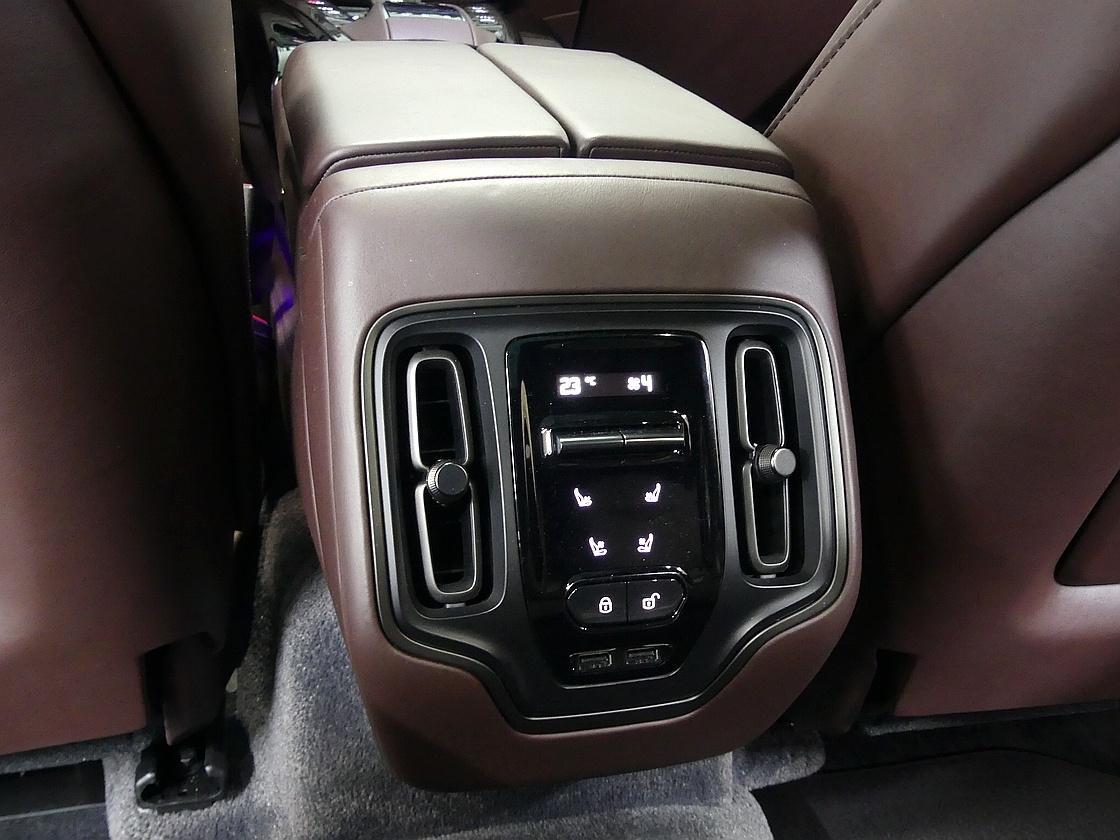 애스턴마틴 DBX 707 4.0 V8