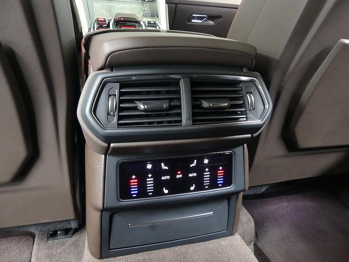 람보르기니 우루스 4.0 V8
