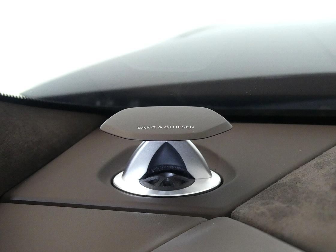 람보르기니 우루스 4.0 V8
