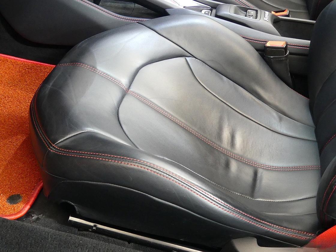 페라리 F8 스파이더 3.9 V8