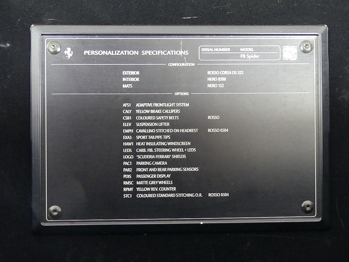 페라리 F8 스파이더 3.9 V8