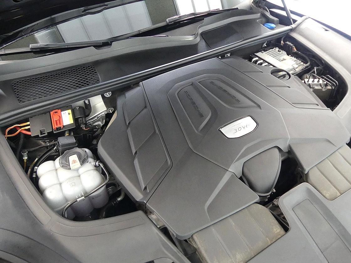 포르쉐 카이엔 3세대 3.0