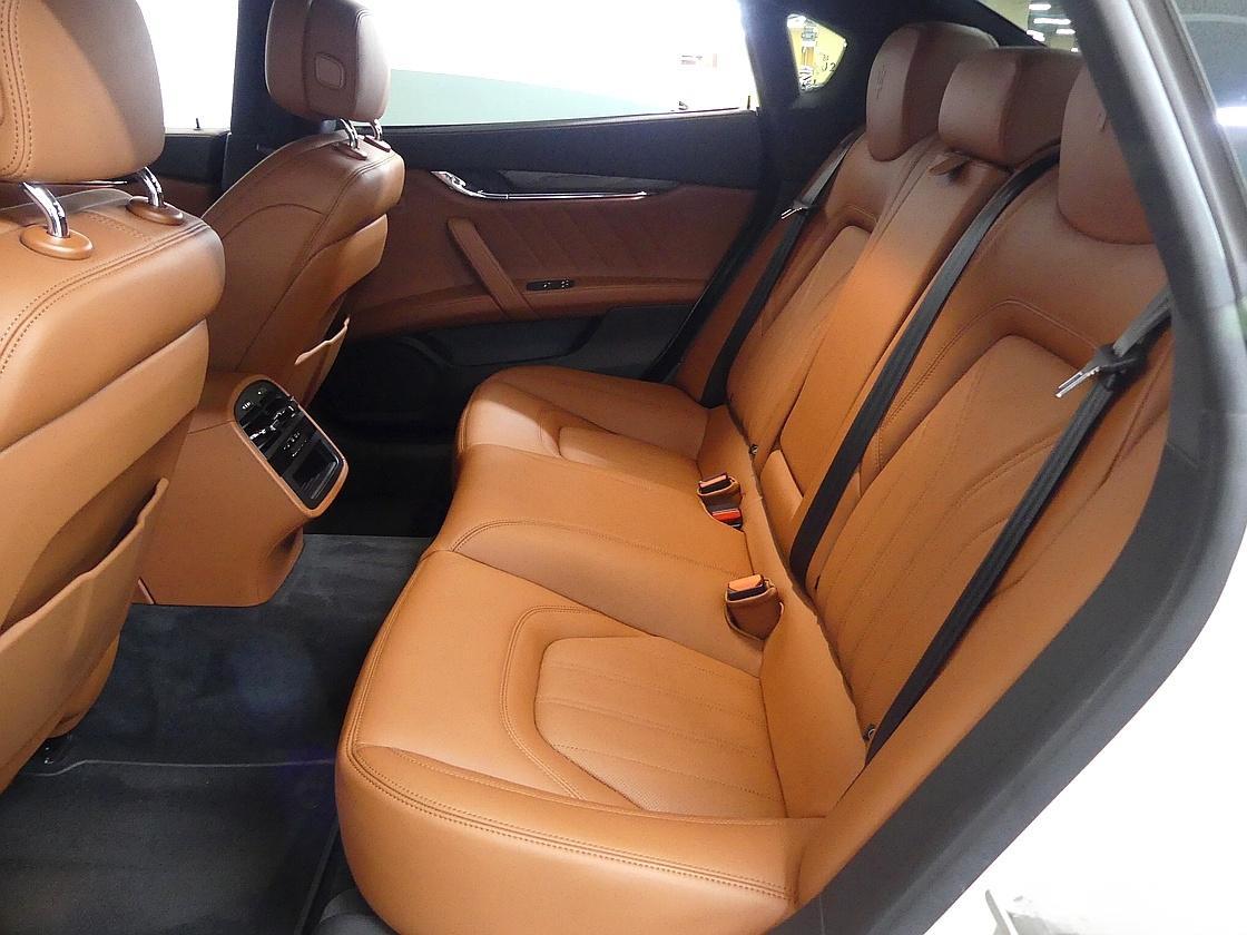 마세라티 콰트로포르테 6세대 3.0