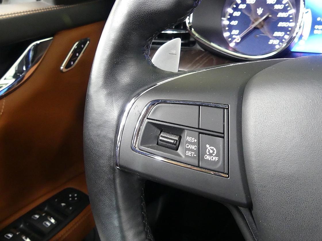 마세라티 콰트로포르테 6세대 3.0