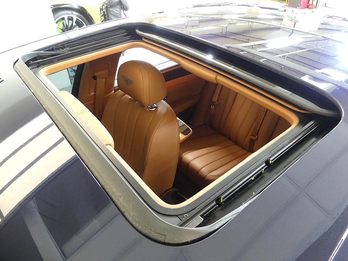 벤틀리 플라잉스퍼 2세대 4.0