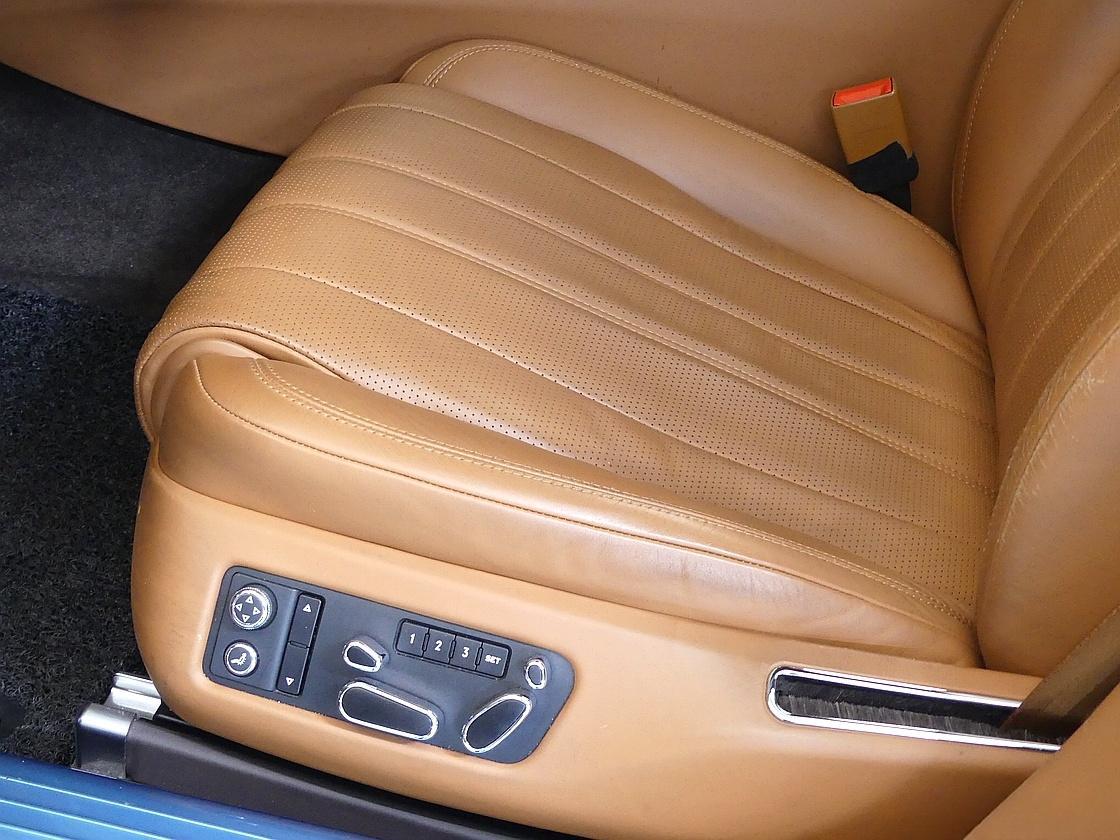 벤틀리 플라잉스퍼 2세대 4.0