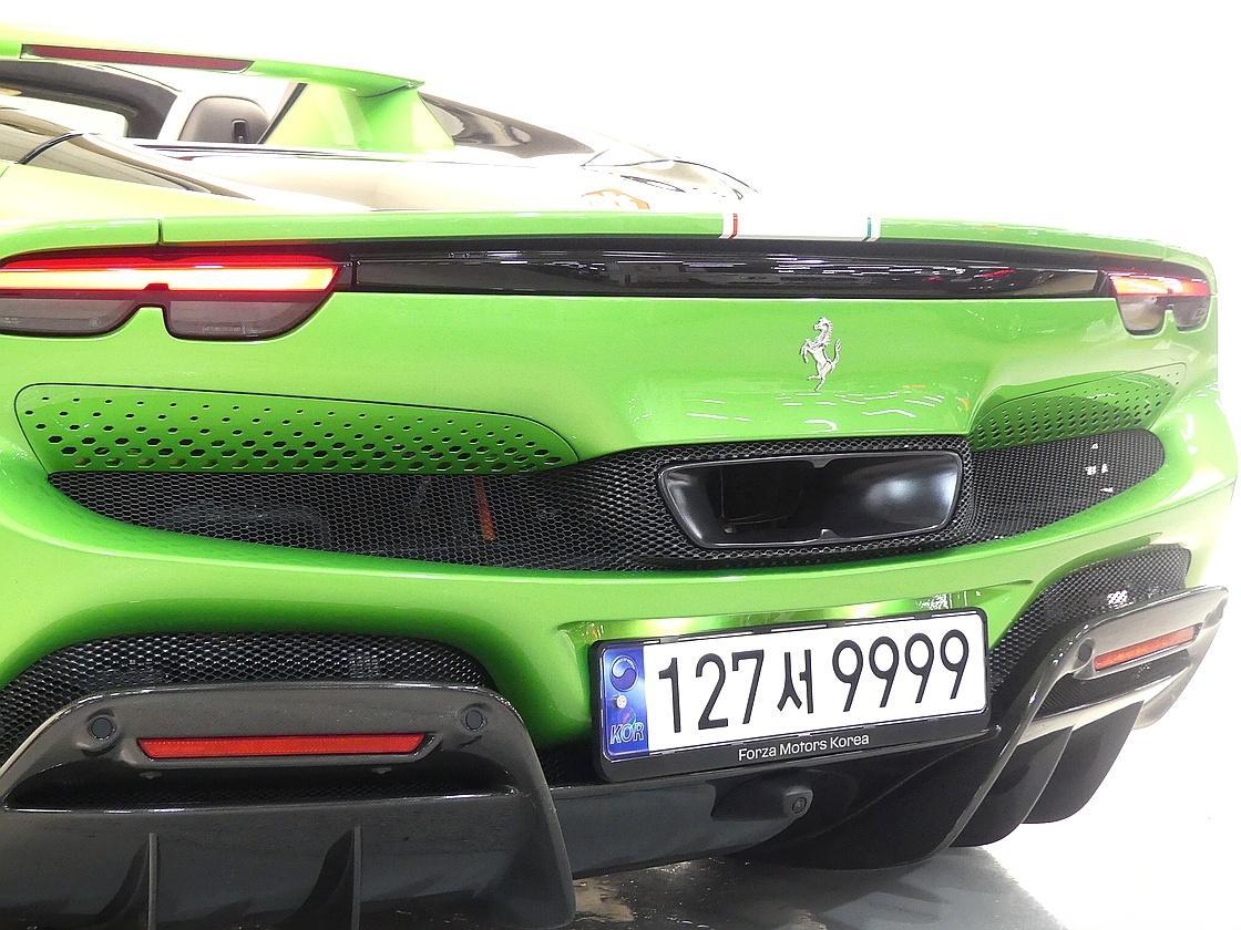 페라리 296 GTS 3.0 PHEV