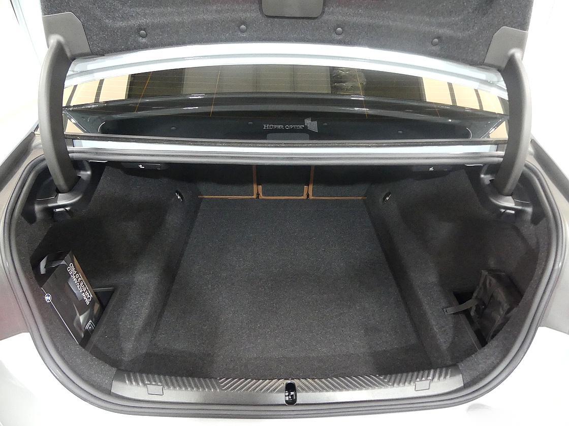 BMW 8세대 530i xDrive M 스포츠