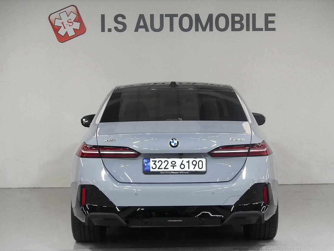 BMW 8세대 530i xDrive M 스포츠