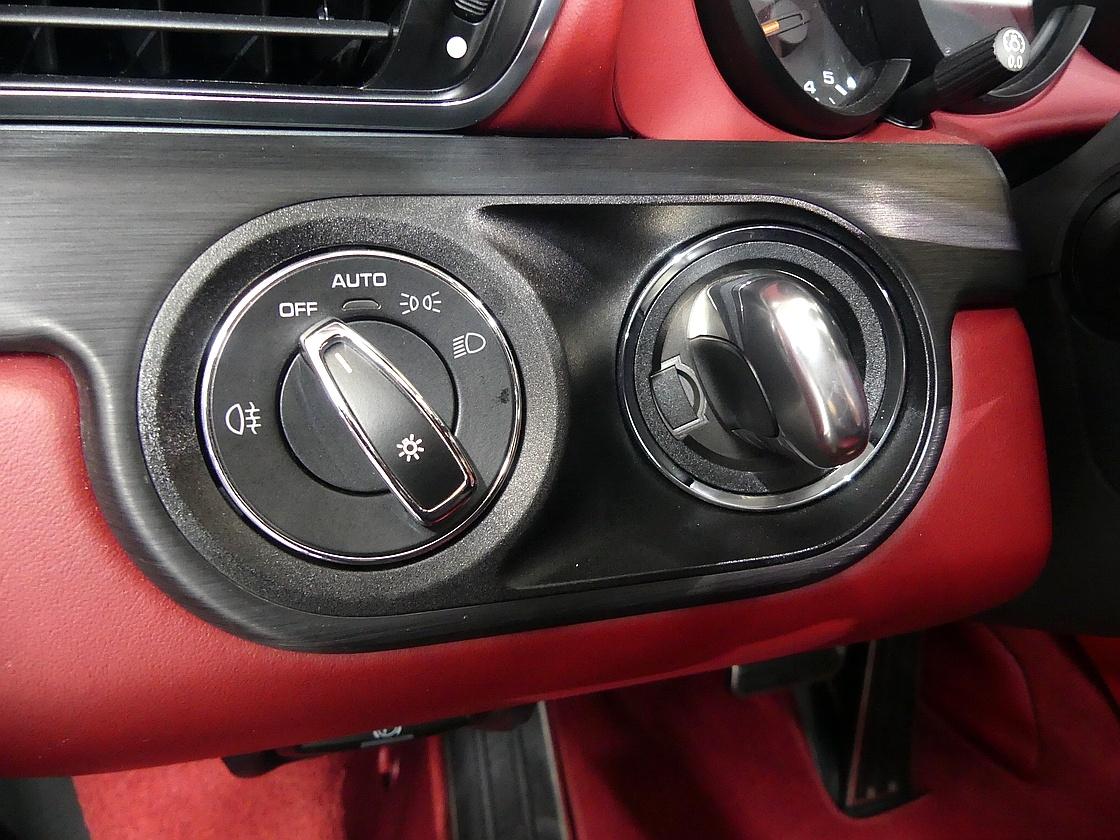 포르쉐 911 8세대 카레라 4 GTS 카브리올레