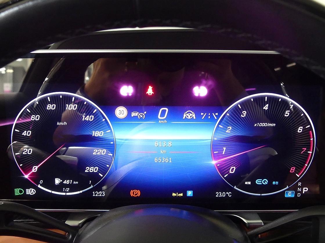 벤츠 마이바흐 2세대 S580 4매틱