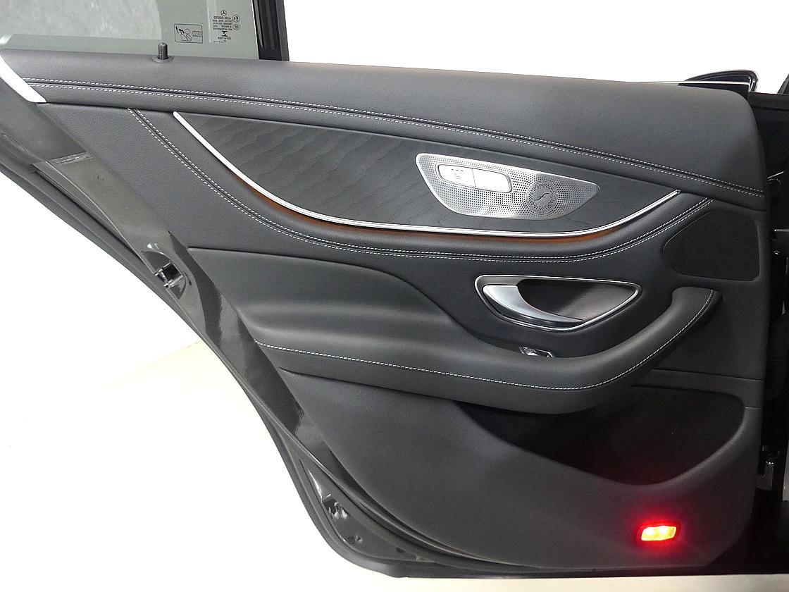 벤츠 3세대 CLS300 d AMG 라인