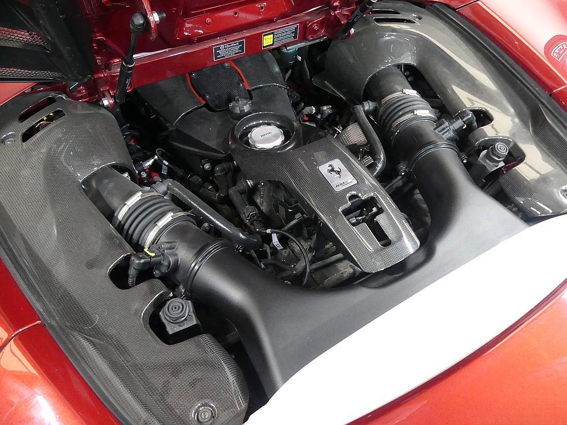 페라리 488 피스타 스파이더