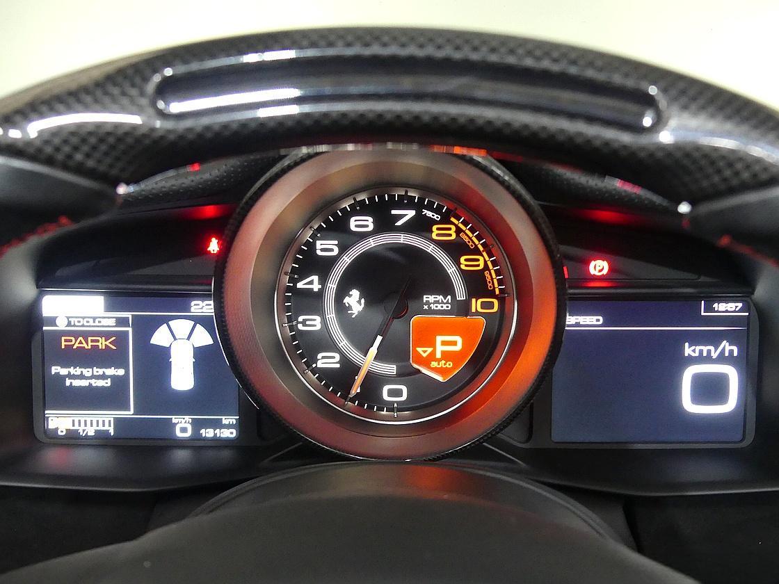 페라리 488 피스타 스파이더