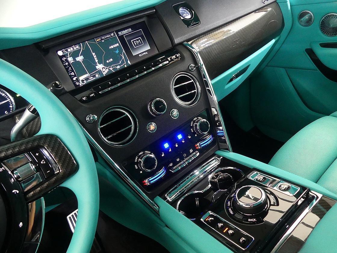 롤스로이스 컬리넌 6.7 V12