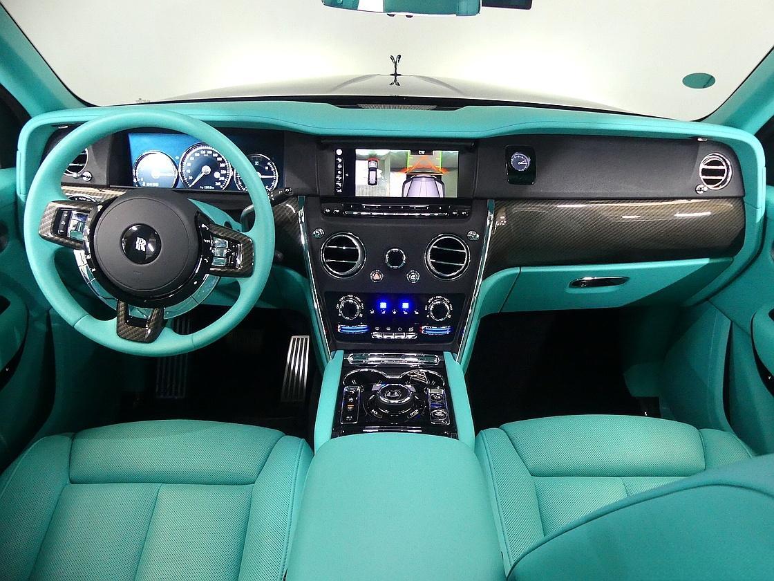 롤스로이스 컬리넌 6.7 V12