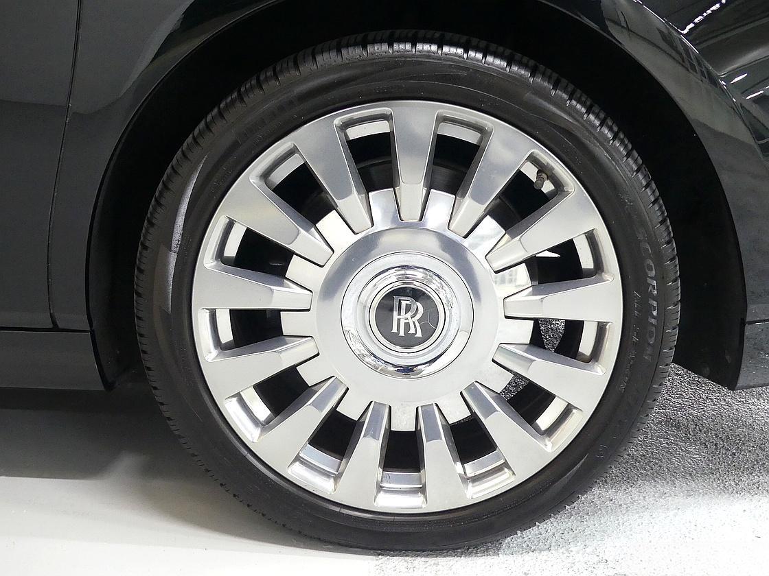 롤스로이스 팬텀 8세대 6.7 V12