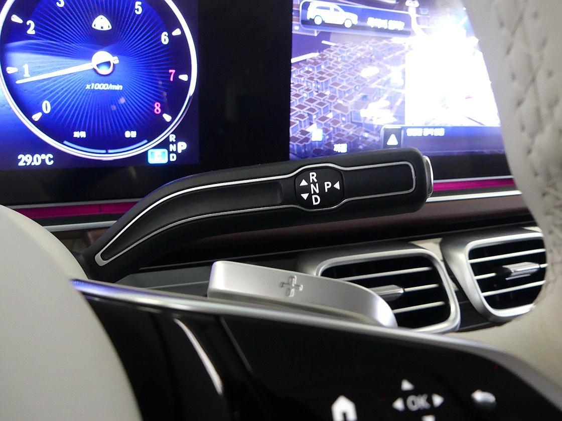 벤츠 마이바흐 GLS 600 4매틱