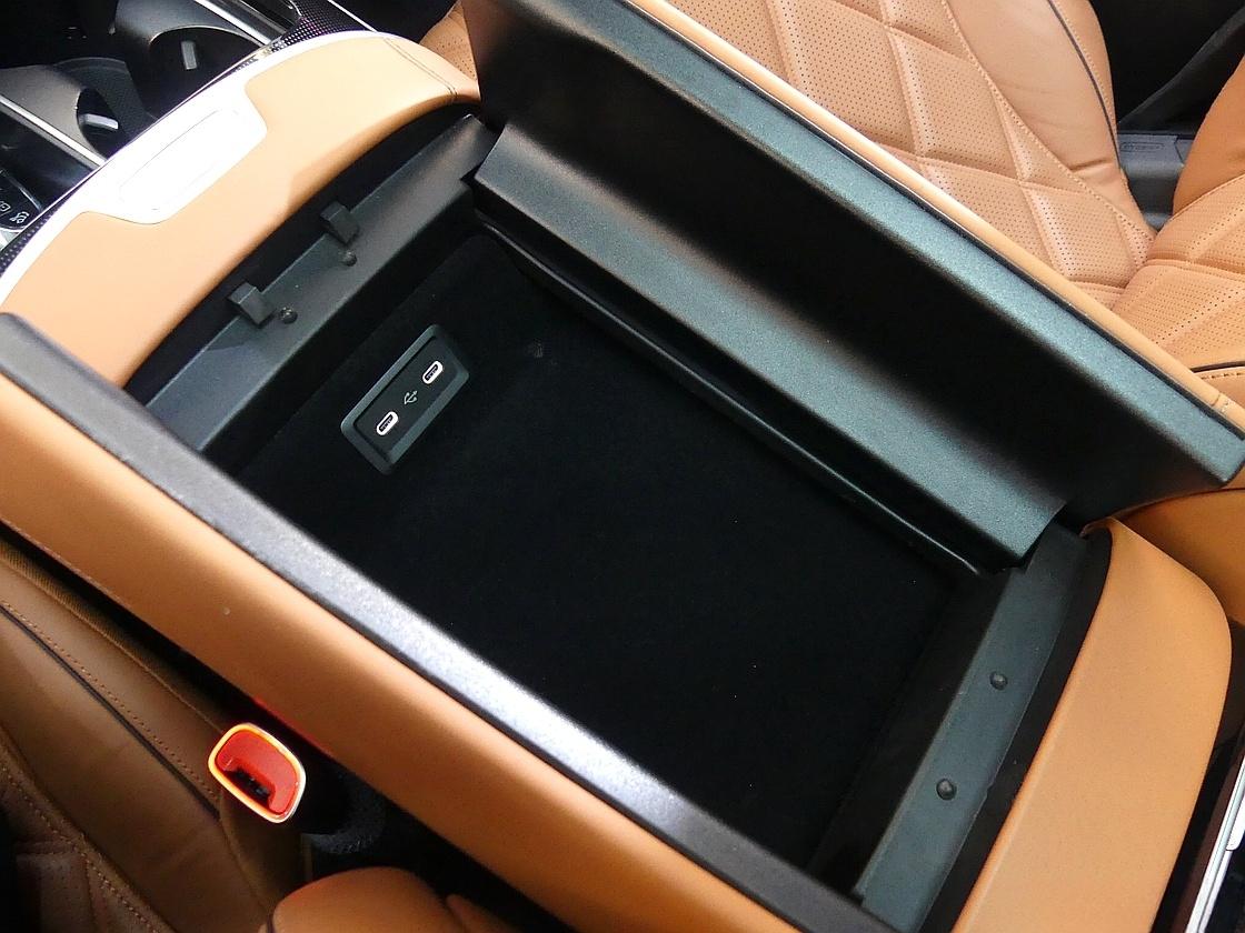 벤츠 마이바흐 2세대 S580 4매틱