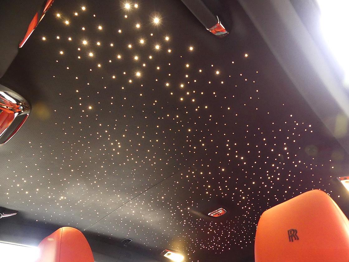 롤스로이스 레이스 6.6 V12 블랙 배지