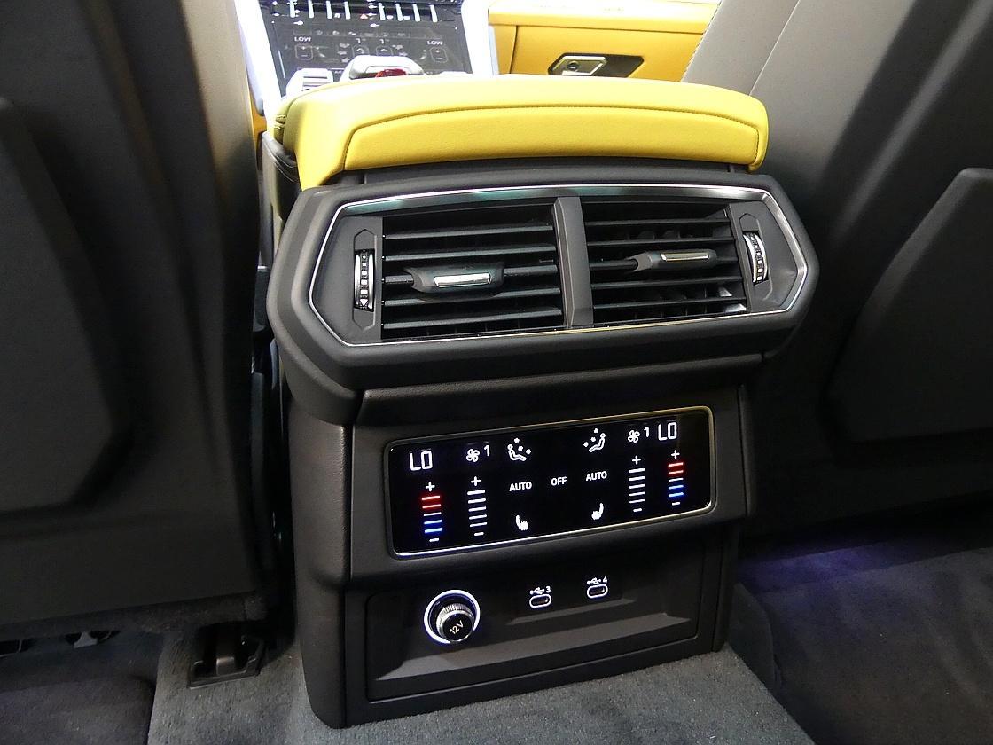 람보르기니 우루스 4.0 V8