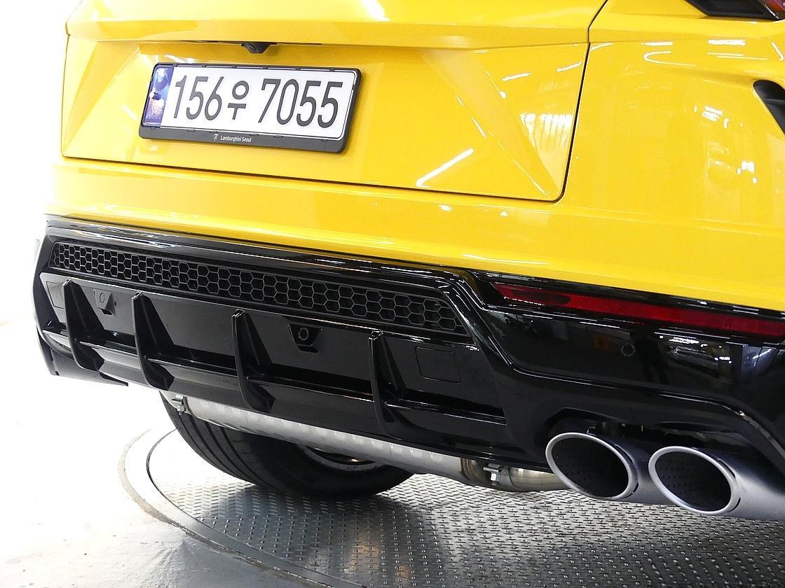 람보르기니 우루스 4.0 V8