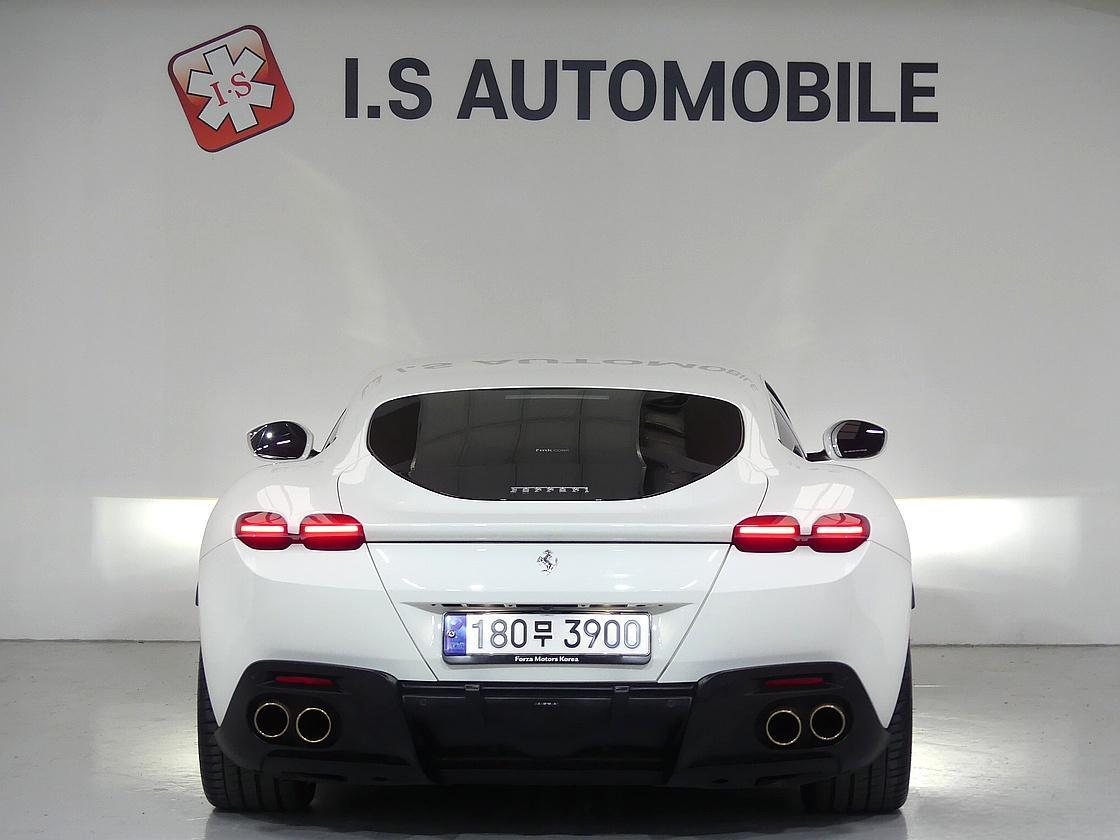 페라리 로마 3.9 V8