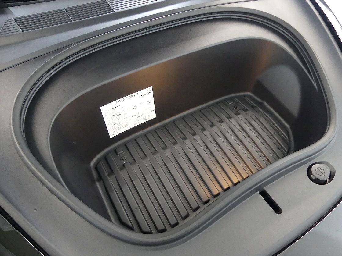 테슬라 모델 3 하이랜드 RWD