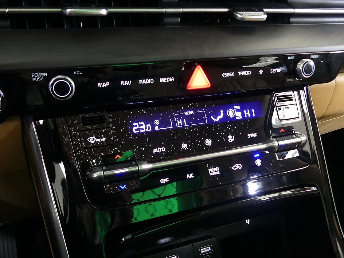 에스모터스 카니발 하이리무진 벤테일러