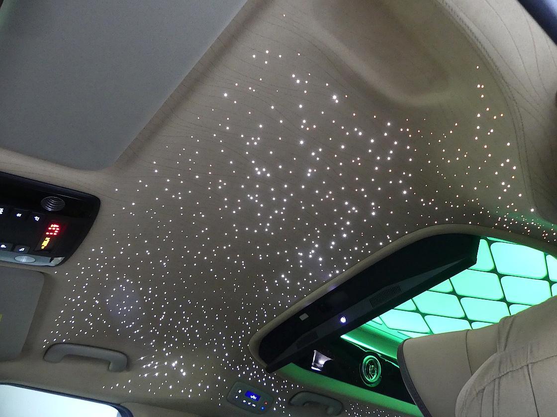 에스모터스 카니발 하이리무진 벤테일러