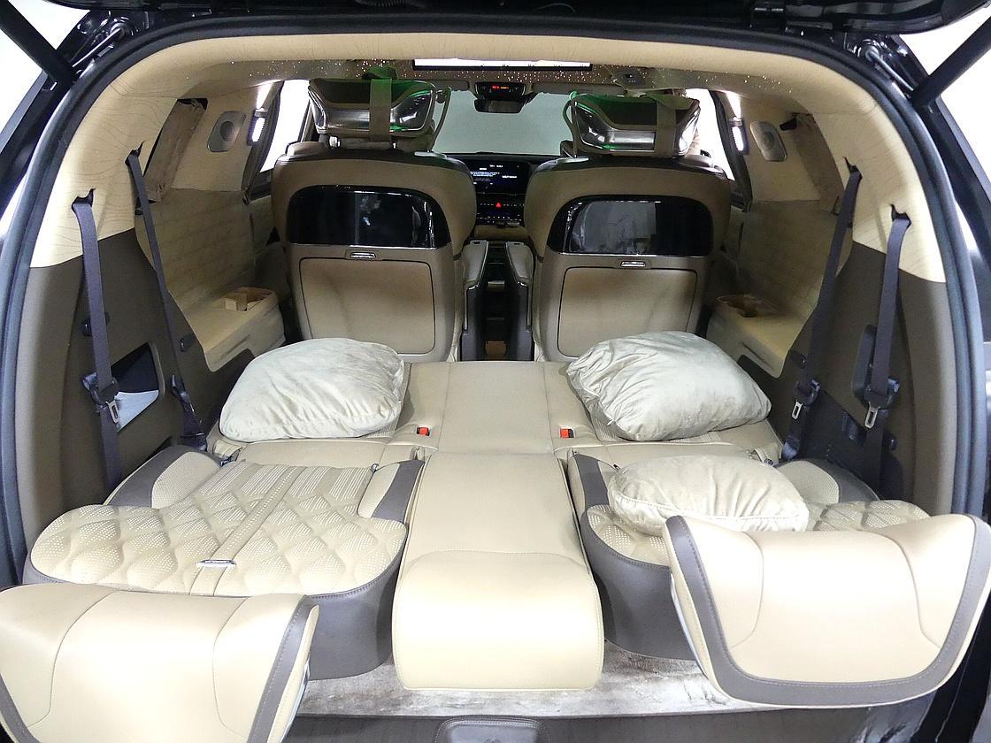 에스모터스 카니발 하이리무진 벤테일러