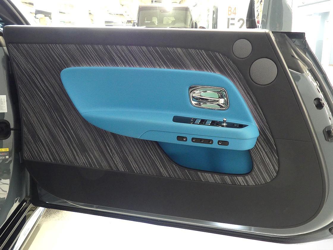 롤스로이스 스펙터