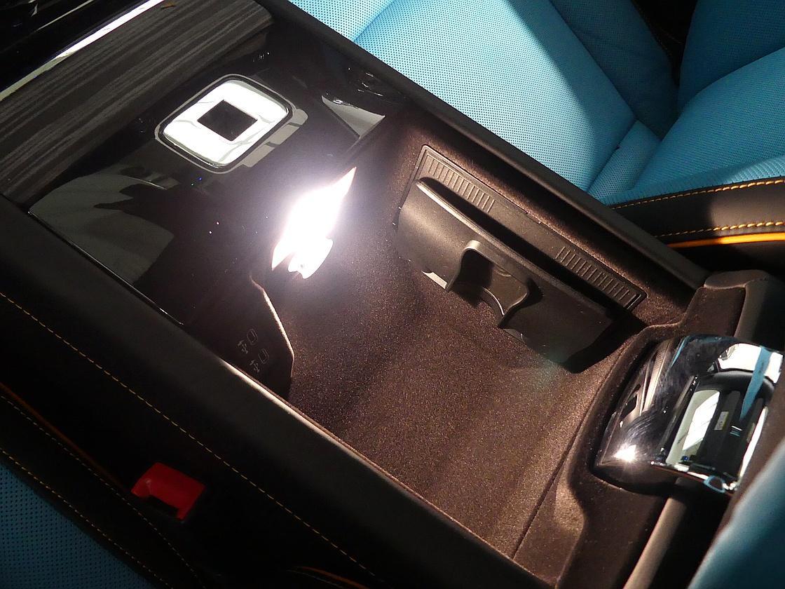 롤스로이스 스펙터