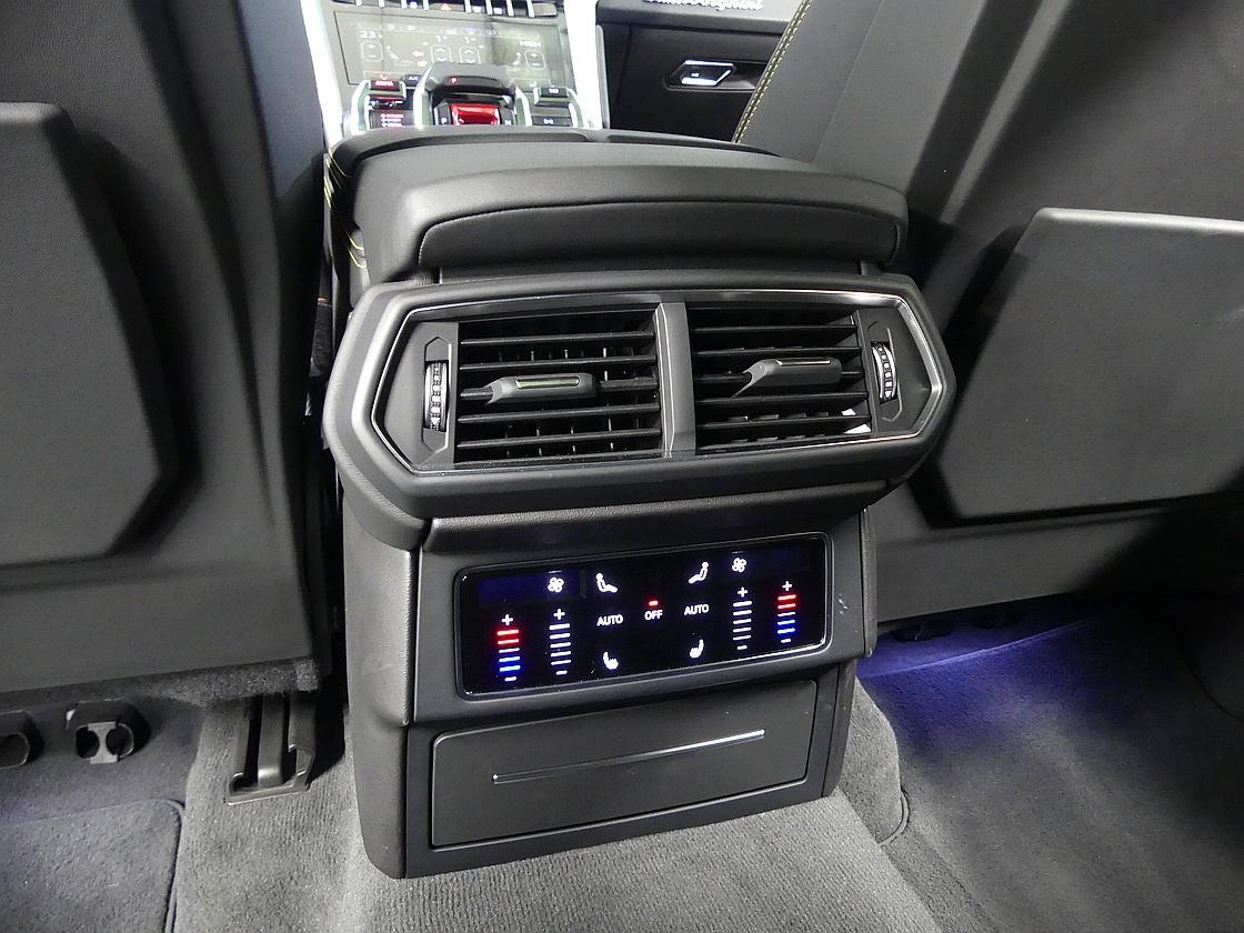 람보르기니 우루스 4.0 V8