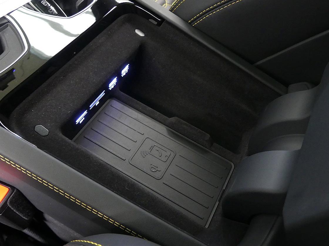 람보르기니 우루스 4.0 V8