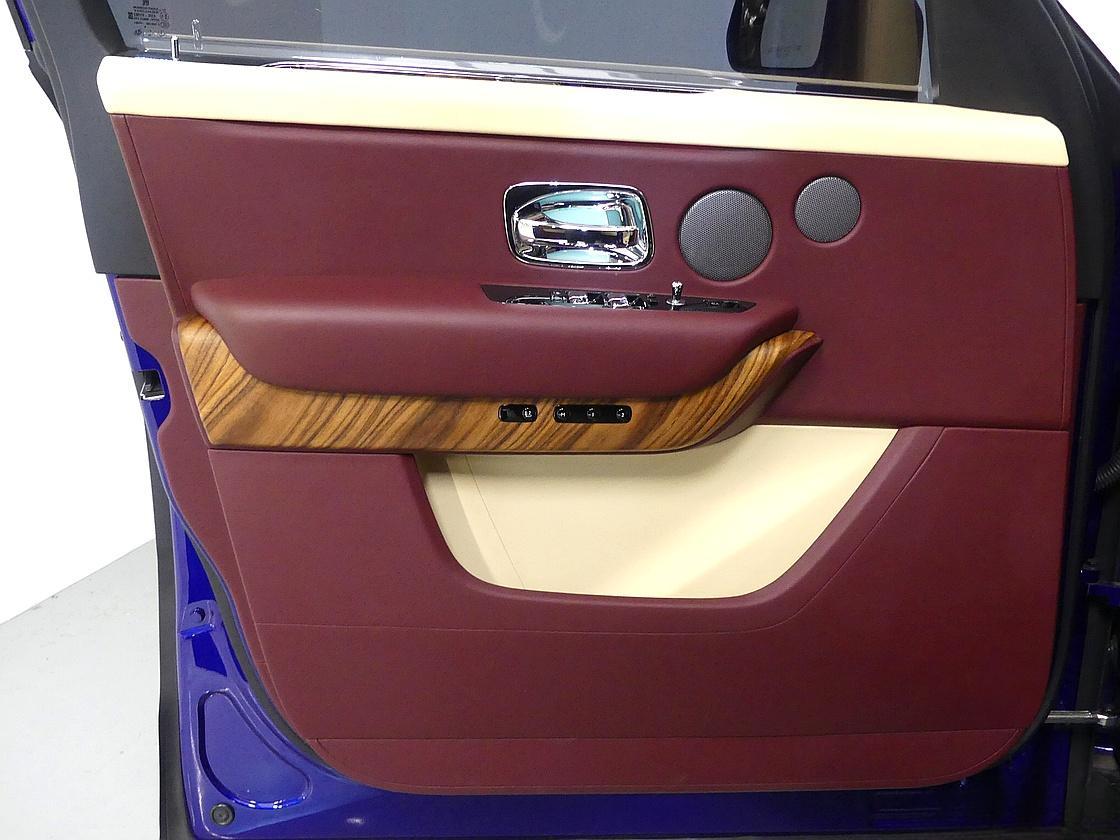 롤스로이스 컬리넌 6.7 V12