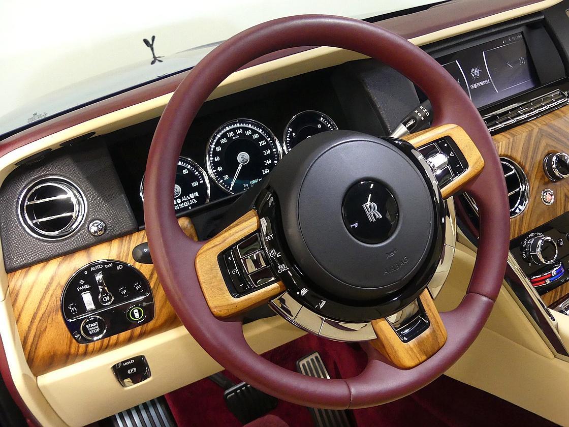 롤스로이스 컬리넌 6.7 V12