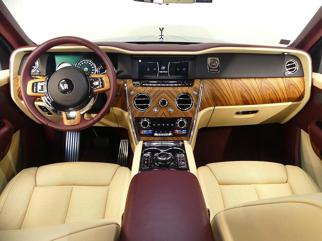 롤스로이스 컬리넌 6.7 V12