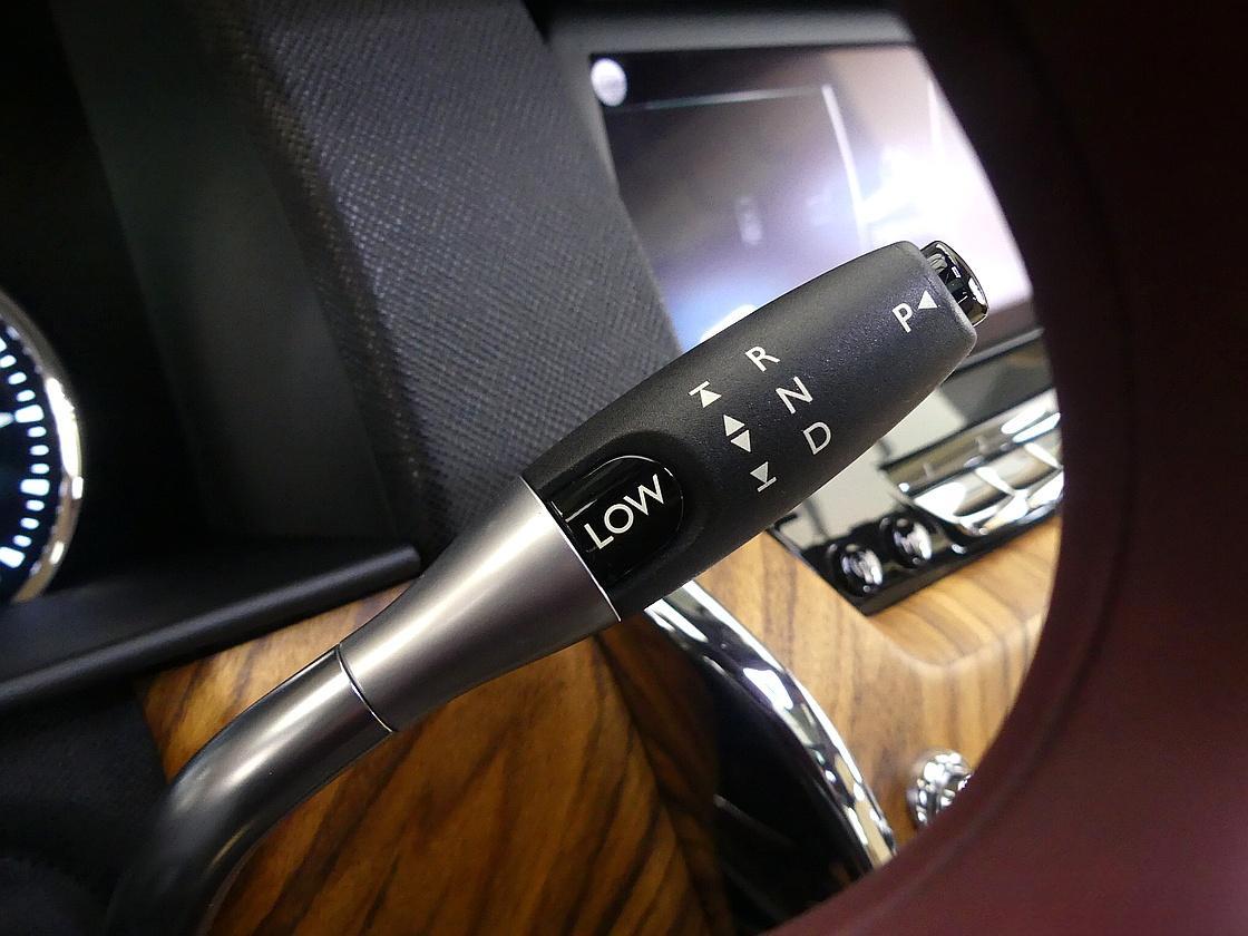 롤스로이스 컬리넌 6.7 V12